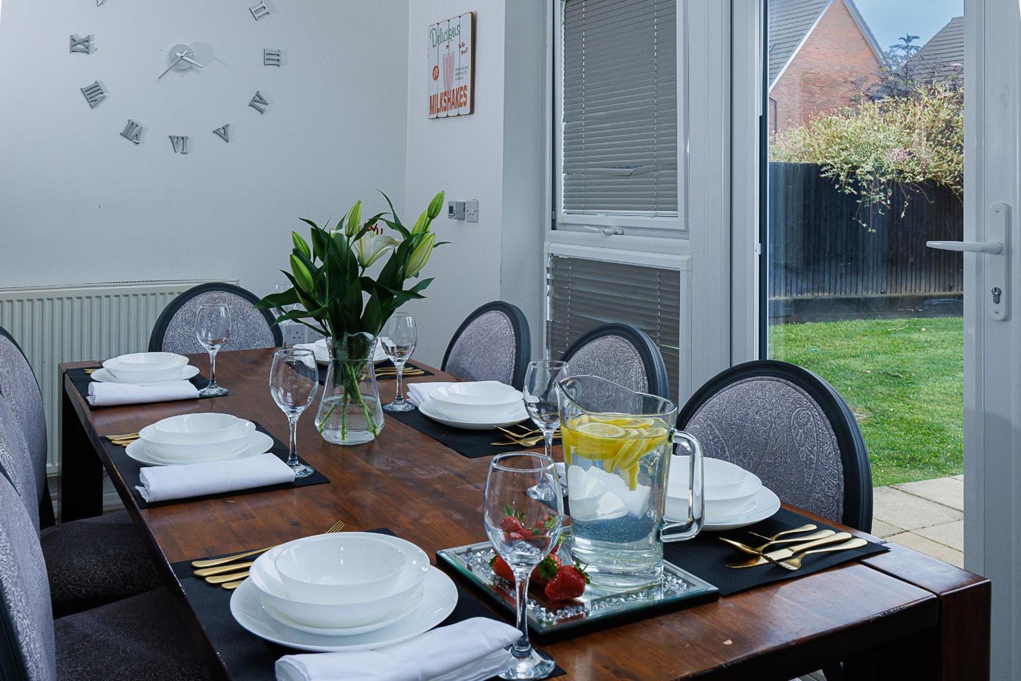 Riverside Villas Manchester Exterior foto
